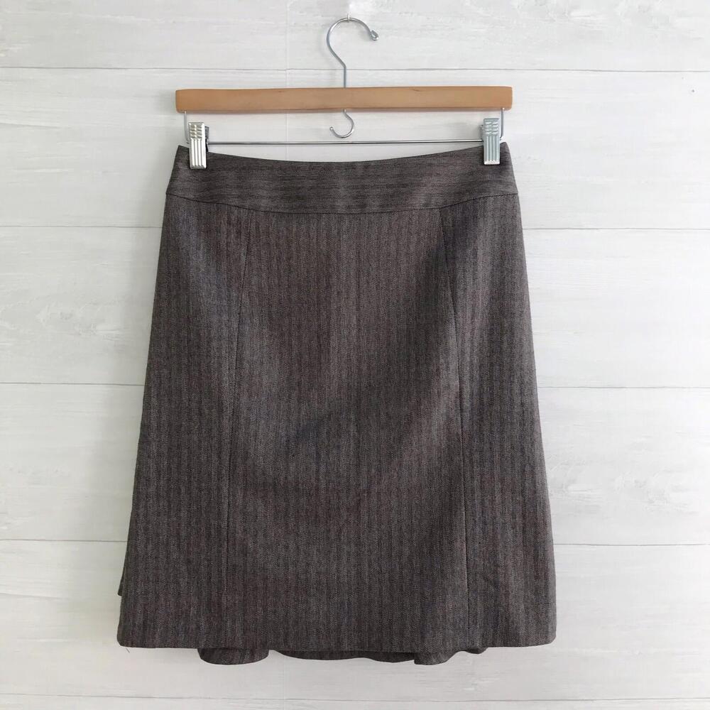 The Limited - Brown herringbone skirt, ruffled/flared back, sz 0